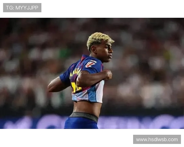 弗利克表示球队状态出色但仍需保持冷静专注迎接接下来的挑战 弗利克表示球队状态出色但仍需保持冷静专注迎接接下来的挑战